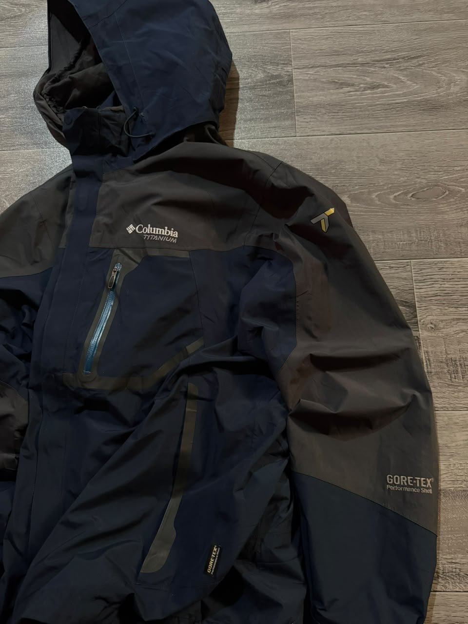 JACKET COLUMBIA TITANIUM/ GORETEX