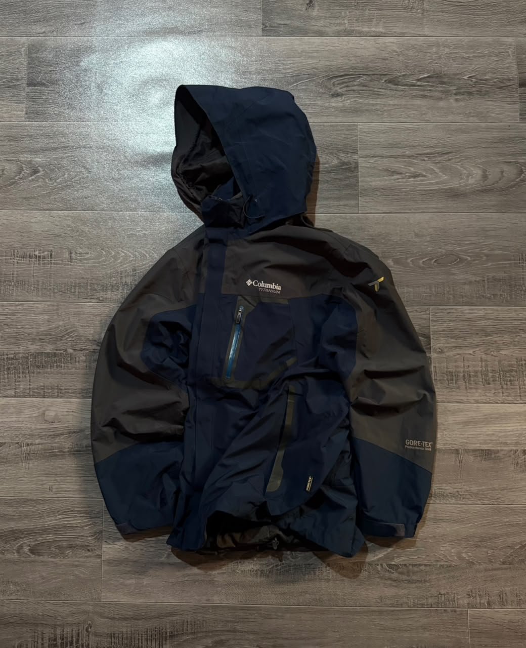 JACKET COLUMBIA TITANIUM/ GORETEX