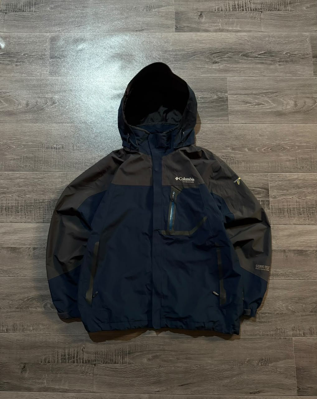 JACKET COLUMBIA TITANIUM/ GORETEX