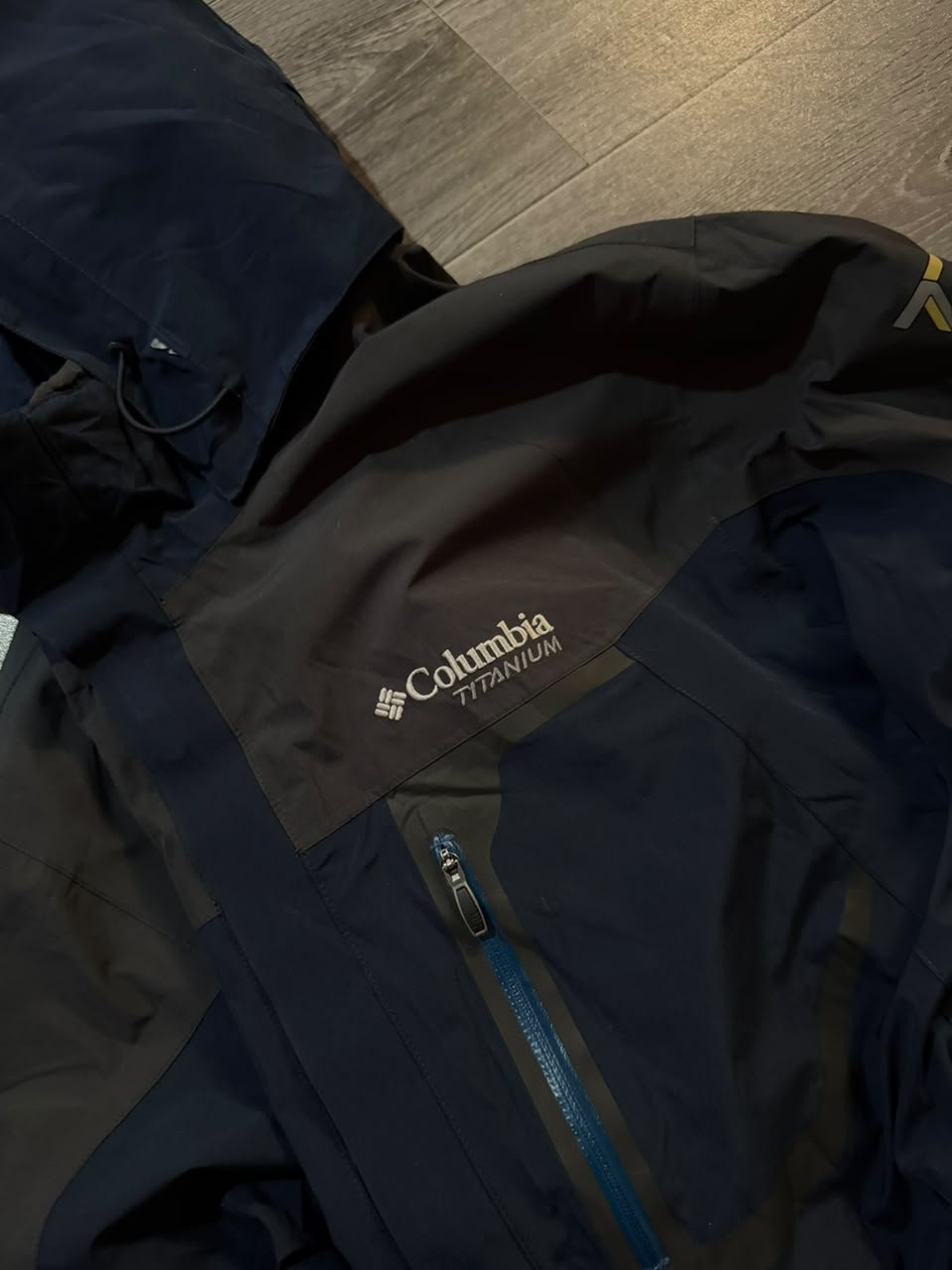 JACKET COLUMBIA TITANIUM/ GORETEX